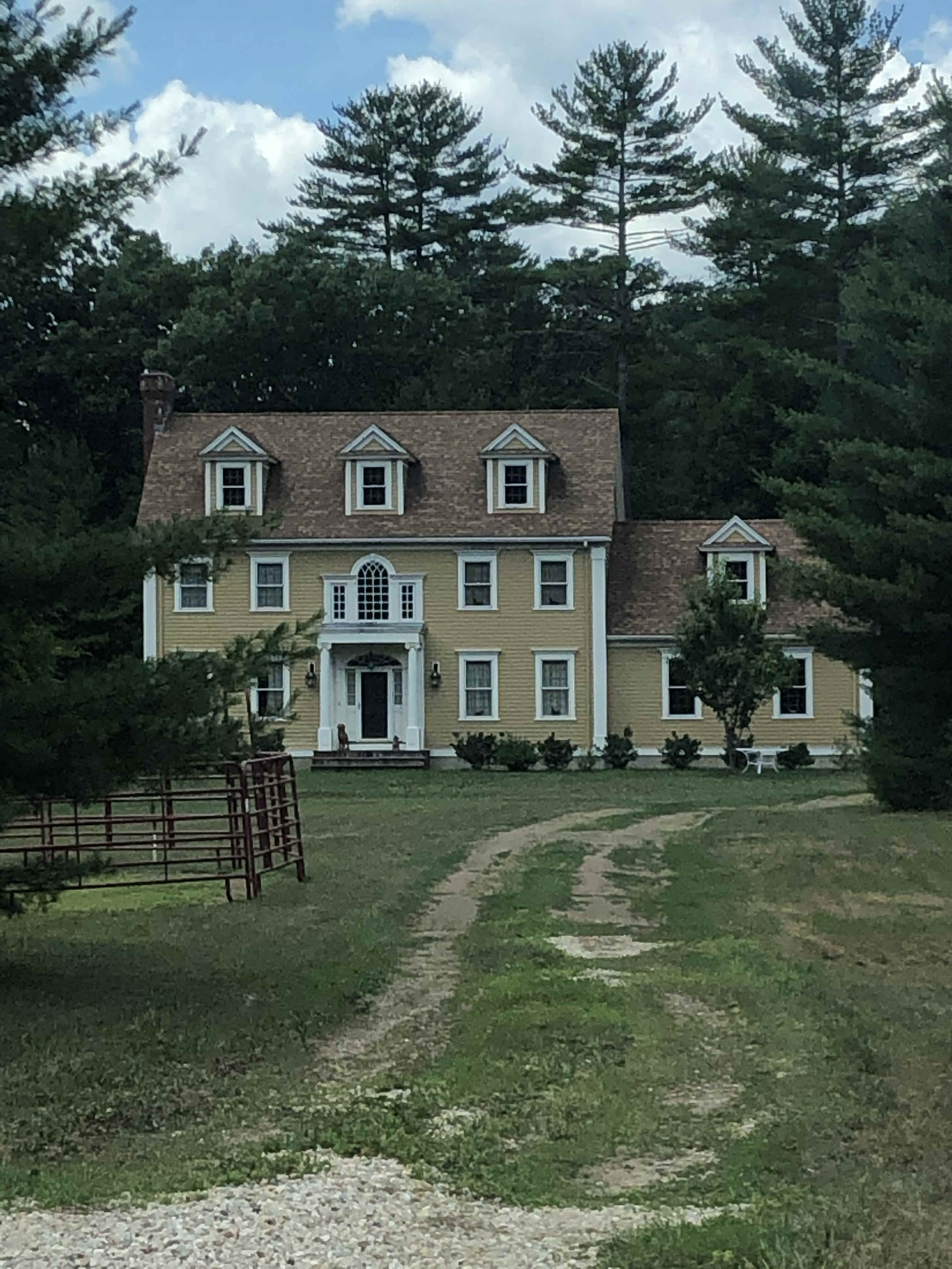 Building photograph for 14 SENECA LANE